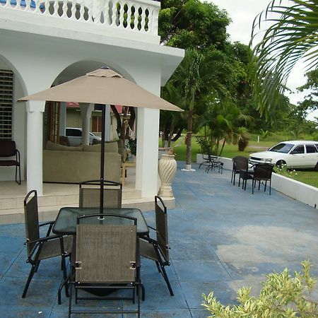 By The Sea Vacation Home And Villa Порт-Антоніо Екстер'єр фото